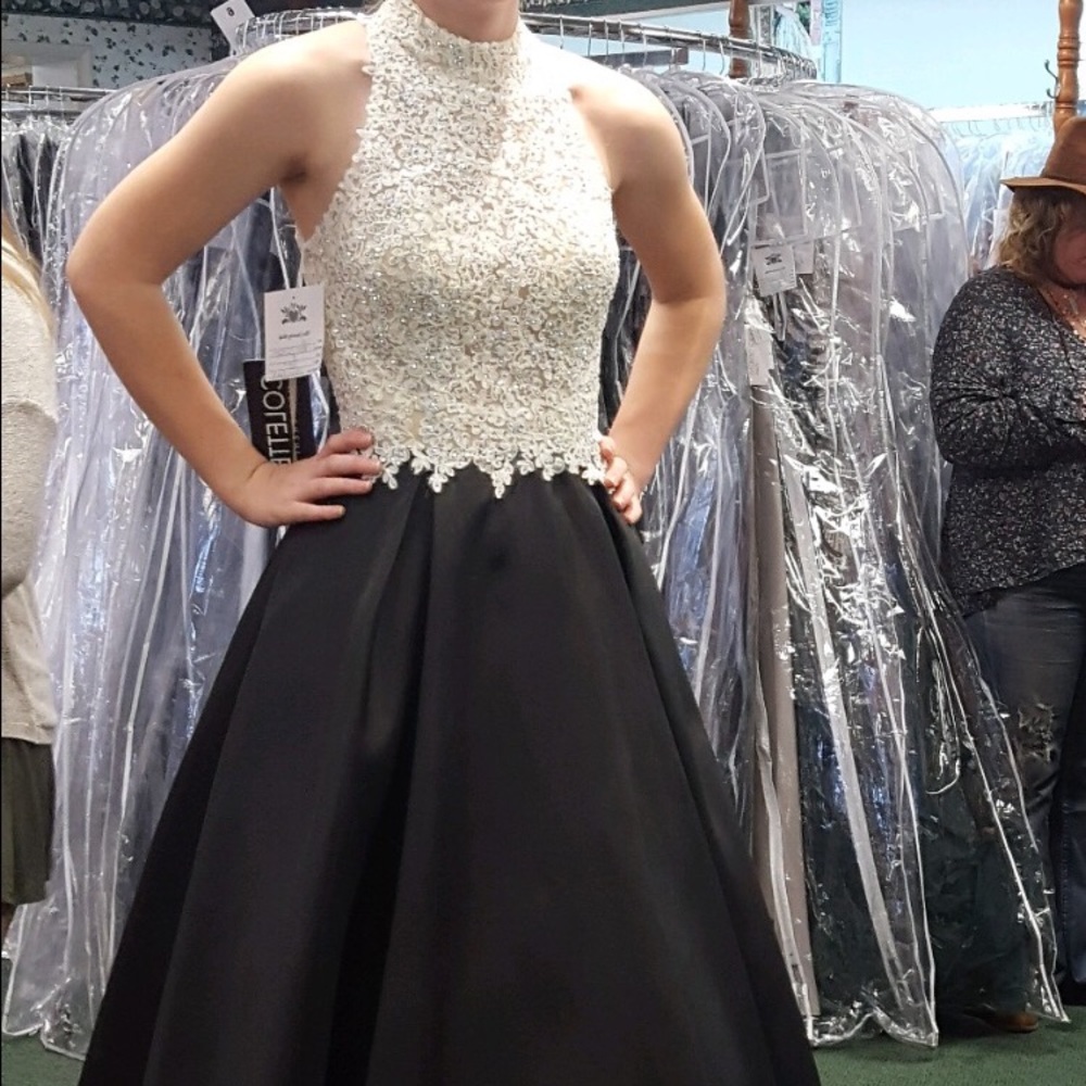 Colette Mon Cheri Prom Dress